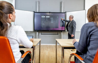 anwenderschulung-digitale-tafeln-bei-wittler